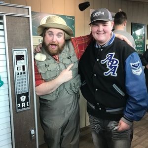 Meet your Posher, Ashton